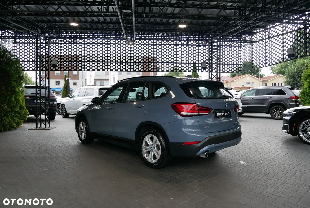 BMW X1 sDrive18i Business Edition - 4