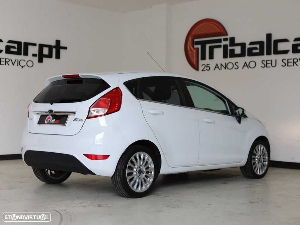 Ford Fiesta 1.0 EcoBoost Titanium - 6