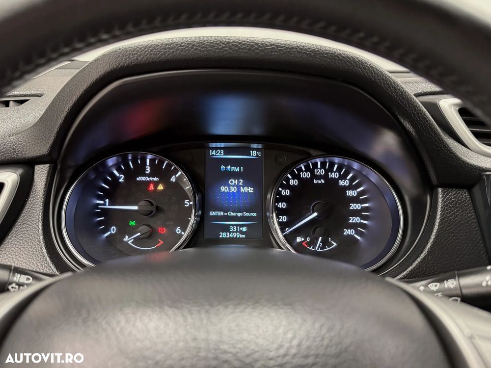 Nissan Qashqai 1.6 DCI DPF Start/Stop acenta - 24