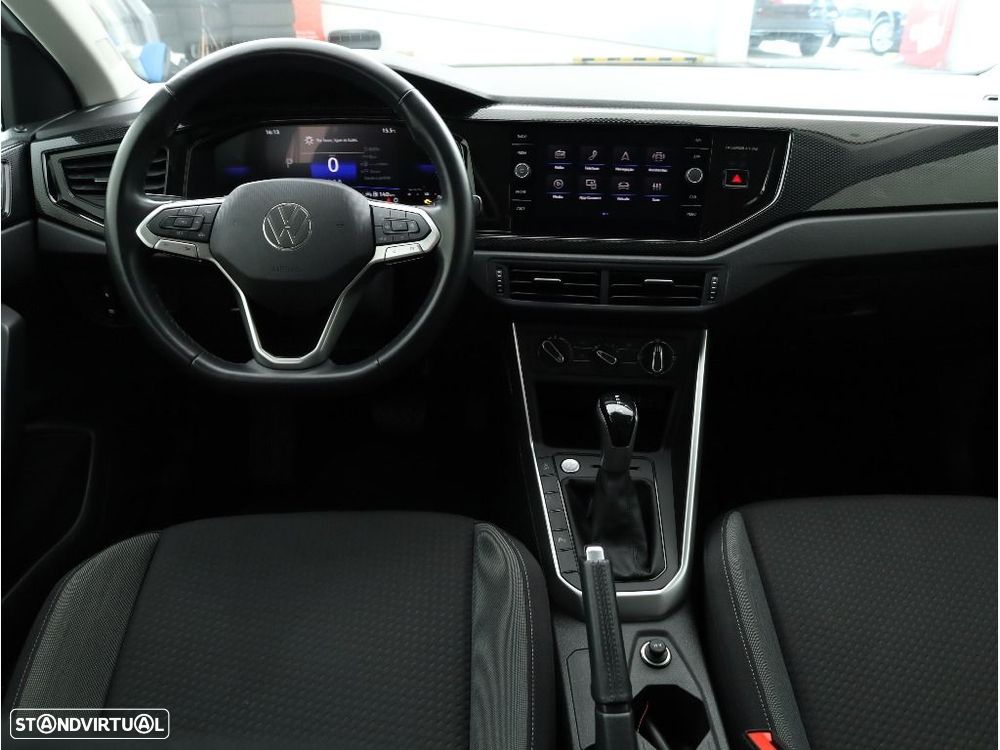 VW Taigo 1.0 TSI Urban DSG - 17