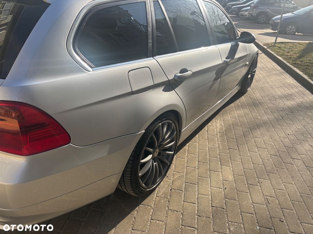 BMW Seria 3 325d DPF - 7