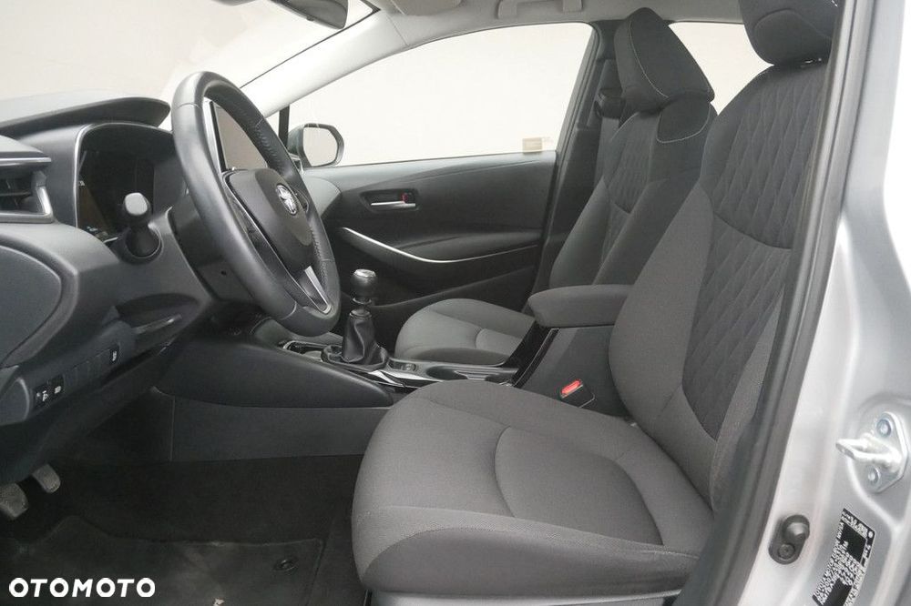 Toyota Corolla - 12