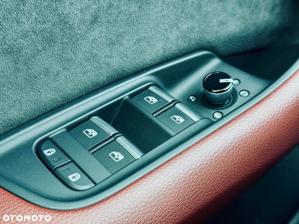 Audi SQ8 TFSI Quattro Tiptronic - 14