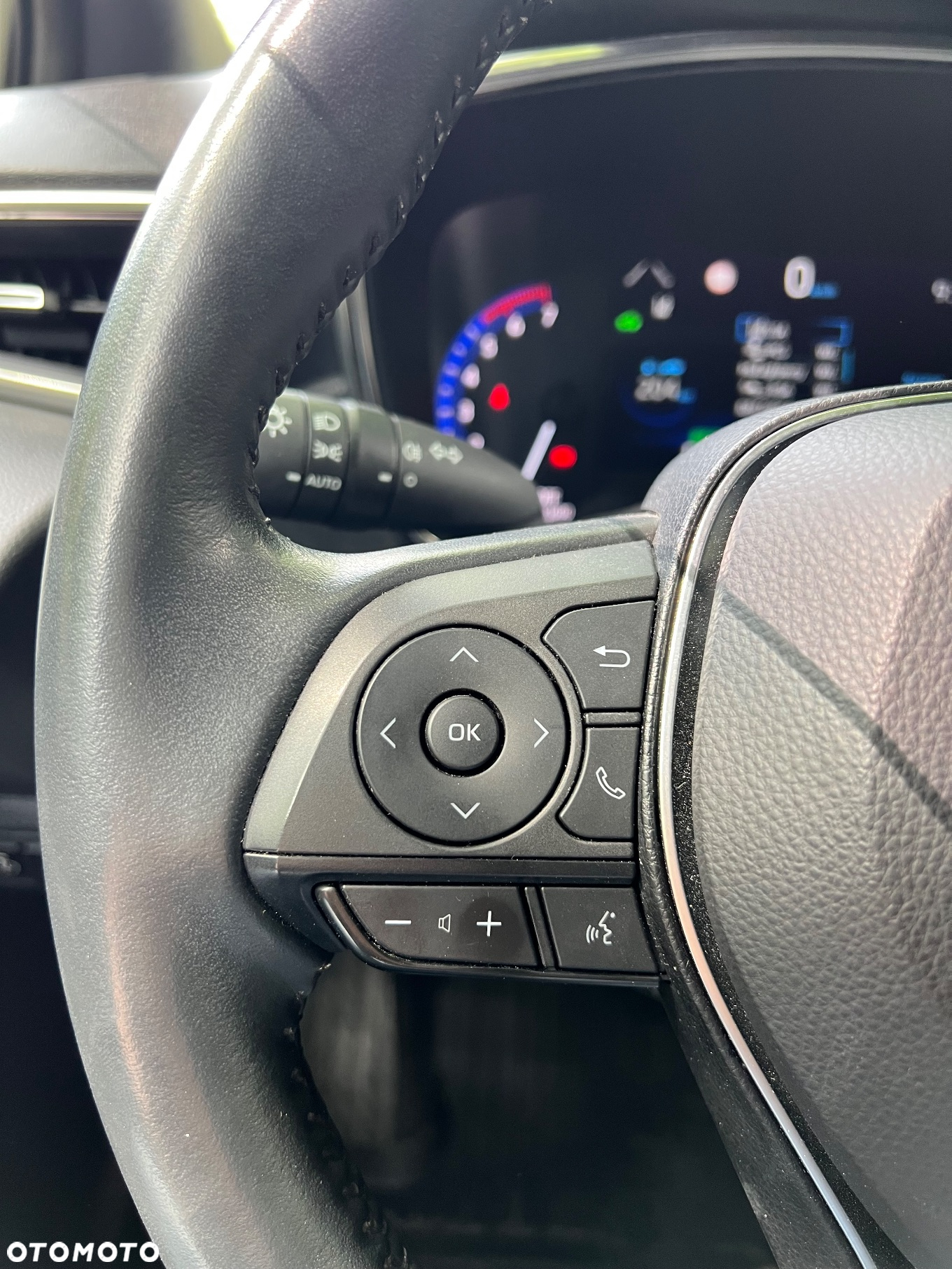 Toyota Corolla 1.8 Hybrid Business Edition - 21