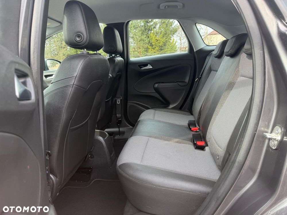 Opel Crossland X - 24