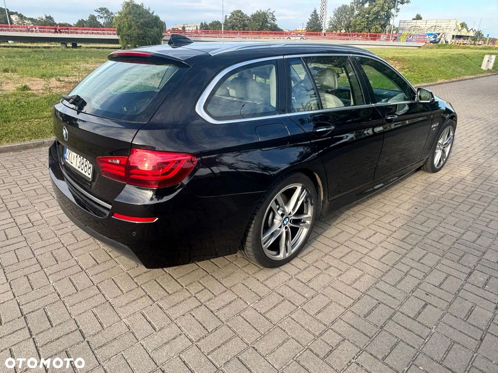 BMW Seria 5 530d xDrive Luxury Line - 4