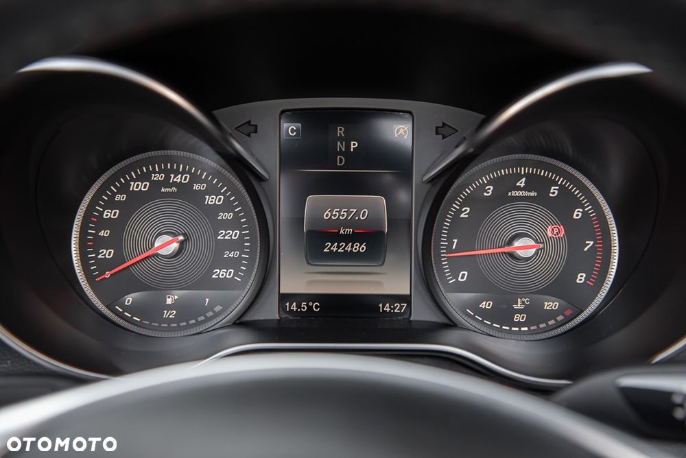 Mercedes-Benz Klasa C 200 9G-TRONIC AMG Line - 20