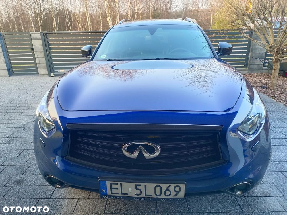 Infiniti QX70 - 8