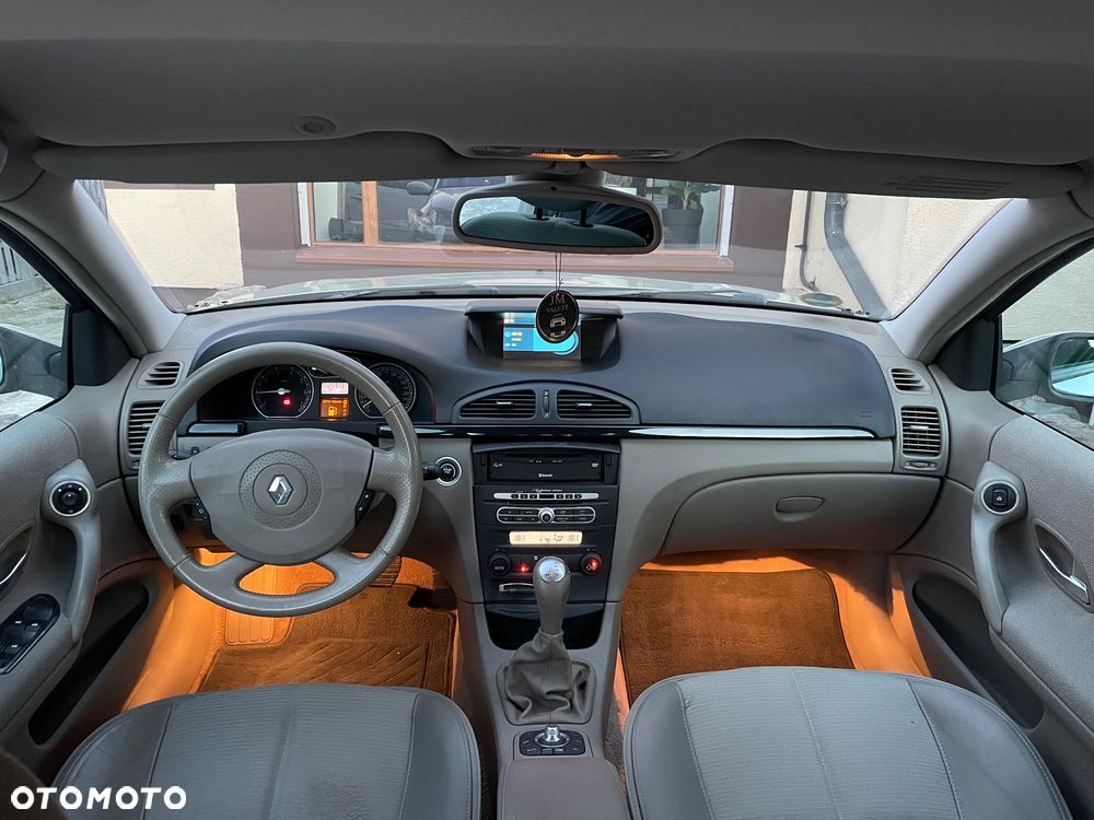 Renault Laguna 2.0 16V Privilege - 17