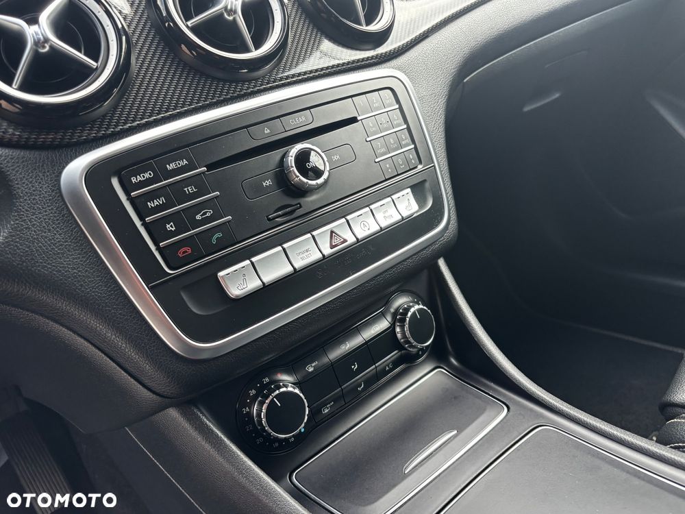 Mercedes-Benz CLA 200 (CDI) d 4-Matic AMG Line - 19