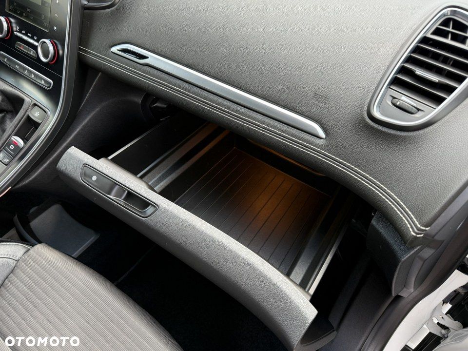 Renault Scenic Energy TCe 130 S&S Bose Edition - 31