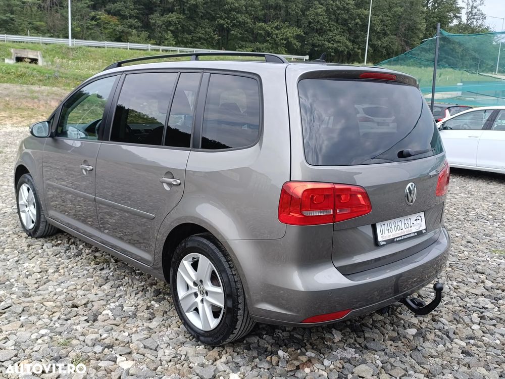 Volkswagen Touran 1.6 TDI DPF BlueMotion Technology Comfortline - 8