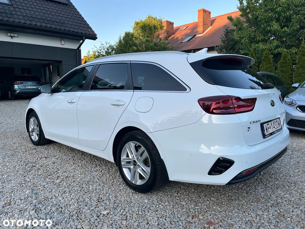 Kia Ceed 1.6 CRDi mHEV L - 2