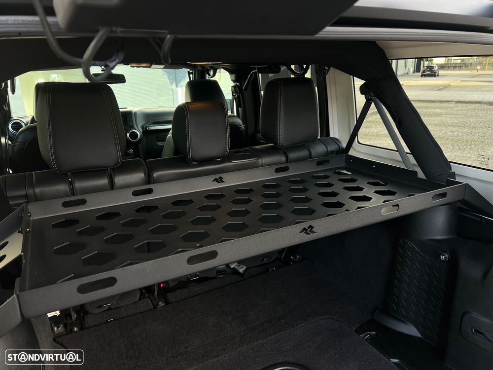 Jeep Wrangler Unlimited 2.8 CRD Sahara AT - 19