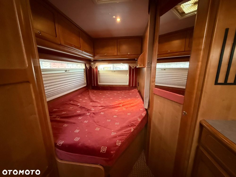 Rapido 987M Mercedes - 16