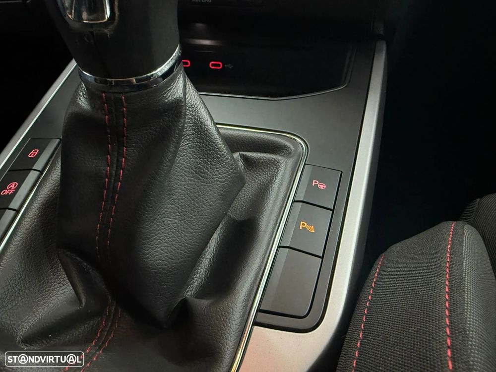 SEAT Arona 1.0 TSI FR - 25