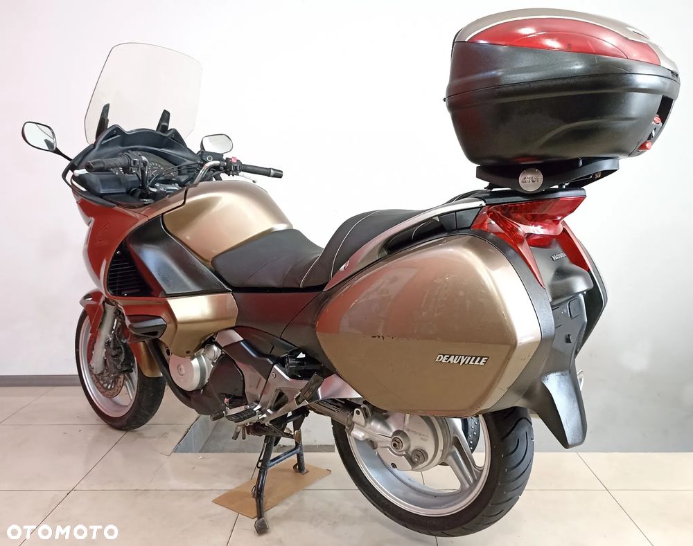 Honda NTV - 4