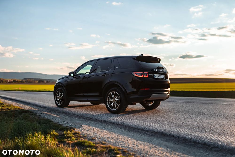 Land Rover Discovery Sport - 8