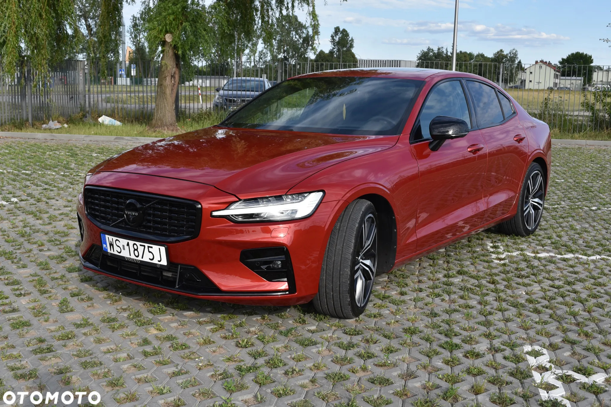 Volvo S60 T5 R-Design - 13