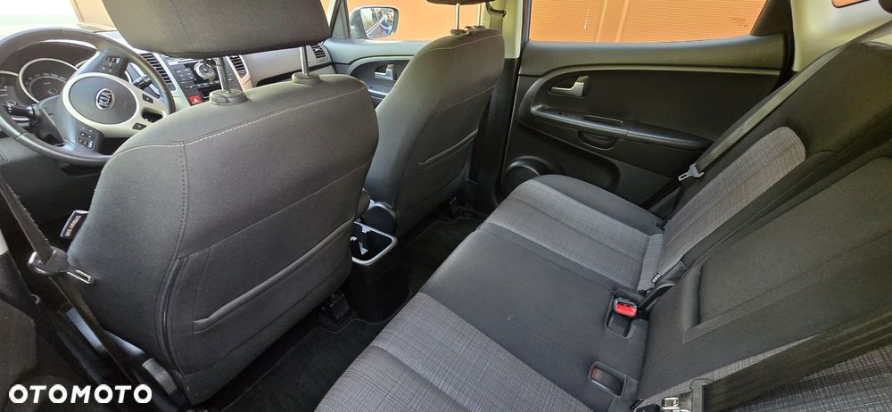 Kia Venga 1.4 CRDi XL - 11