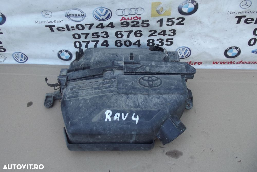 Debitmetru aer toyota Rav4 2000-2006 carcasa filtru aer dezmembrez - 1