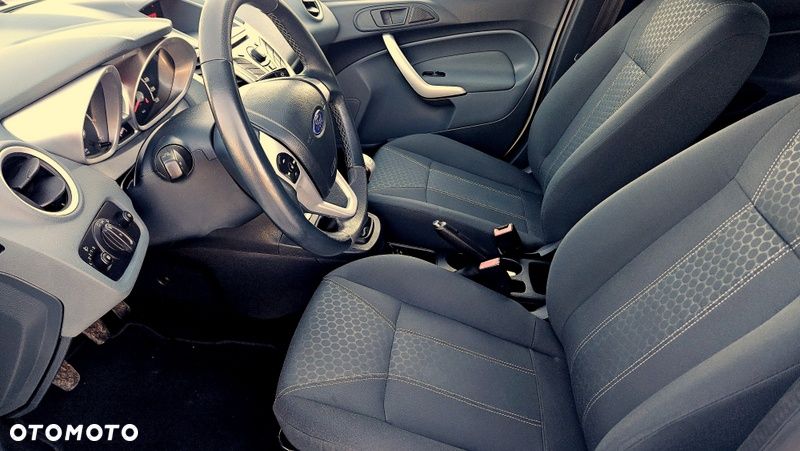 Ford Fiesta 1.25 Titanium - 21