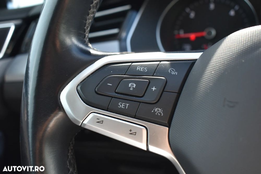 Volkswagen Passat 2.0 TDI DSG Comfortline - 14