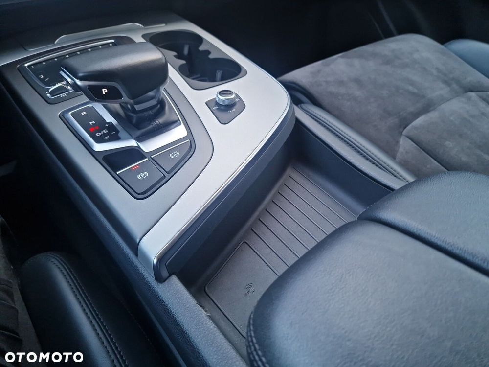 Audi Q7 45 TDI quattro tiptronic - 16