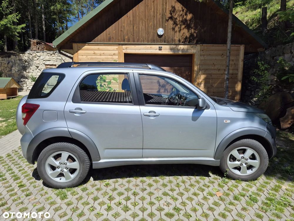 Daihatsu Terios 4WD Top S - 2