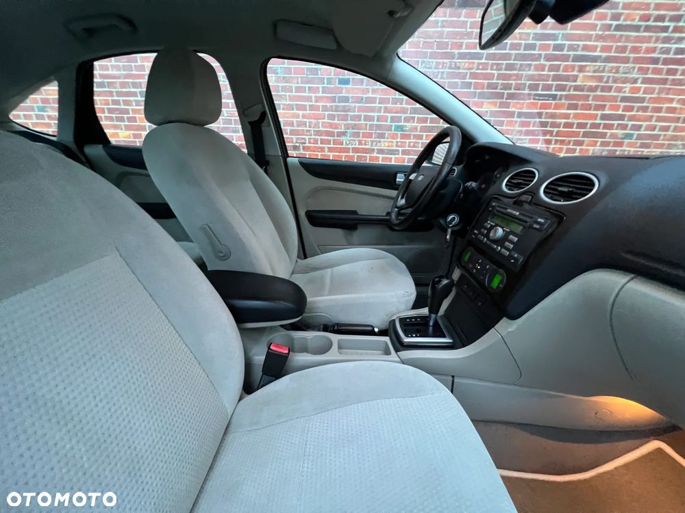 Ford Focus - 14