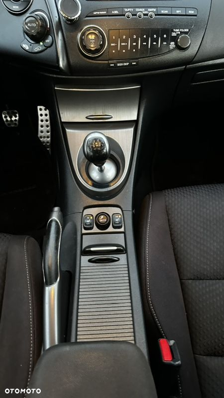 Honda Civic 1.8 Comfort - 24