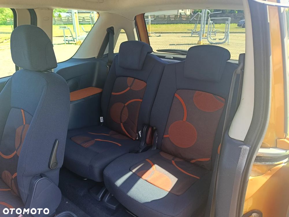 Peugeot 1007 1.4 Trendy - 18