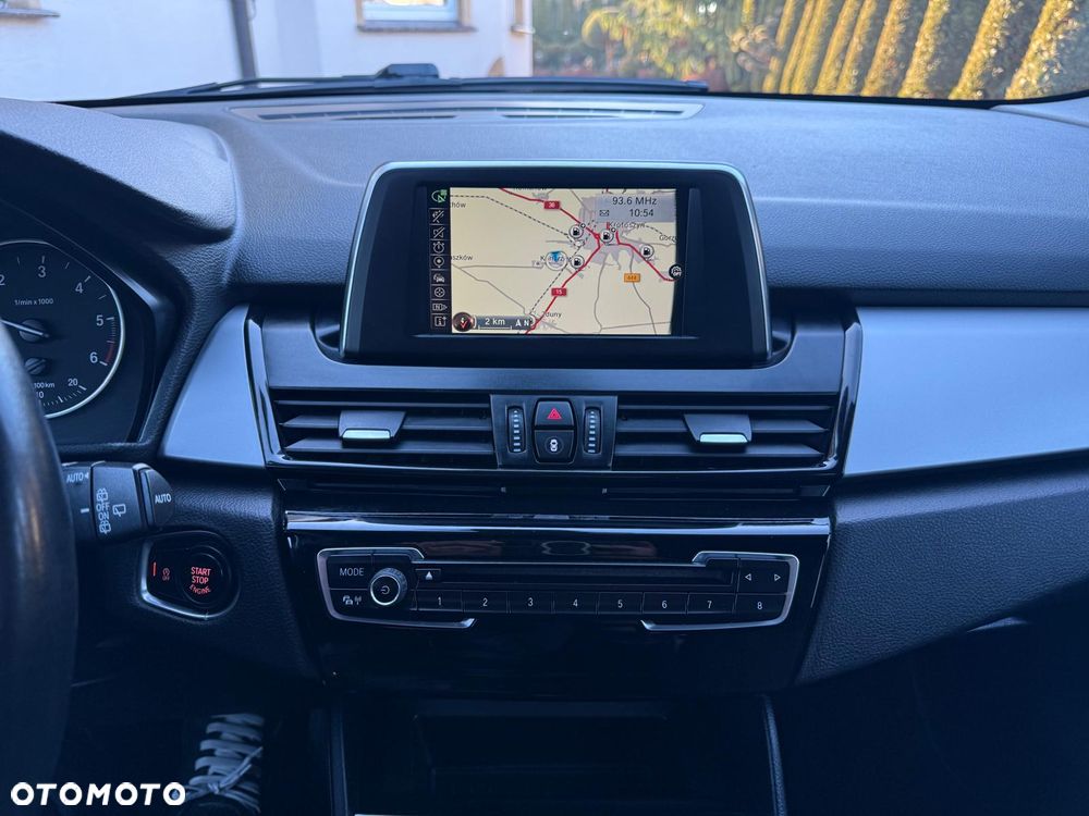 BMW Seria 2 214d - 28