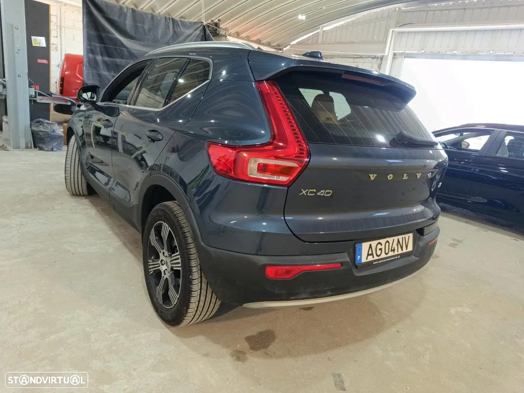 Volvo XC 40 1.5 T2 Inscription Geartronic - 2