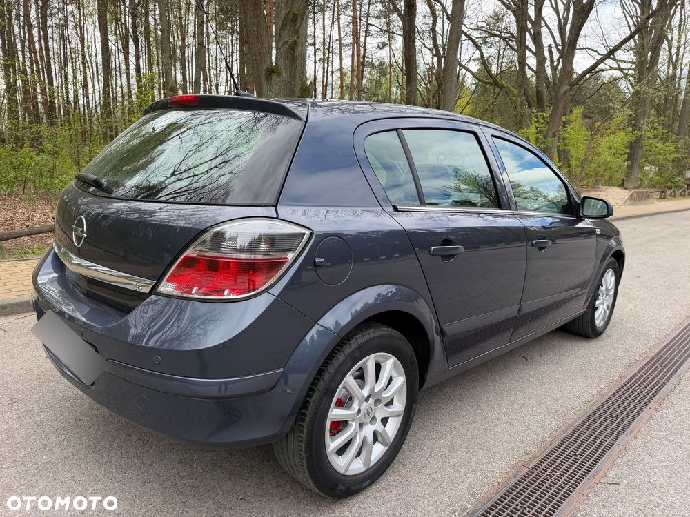 Opel Astra 1.6 Style - 2