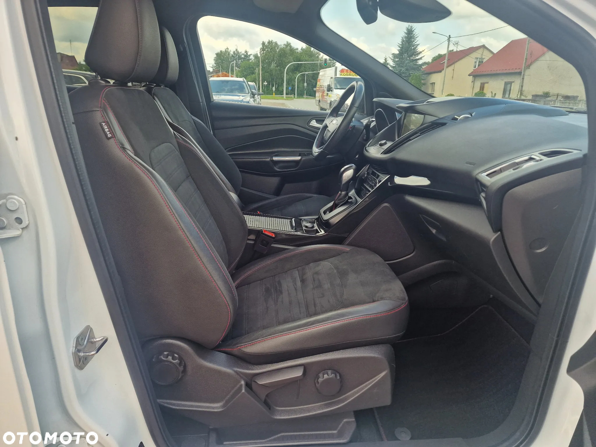 Ford Kuga 1.5 EcoBoost FWD ST-Line ASS GPF - 12