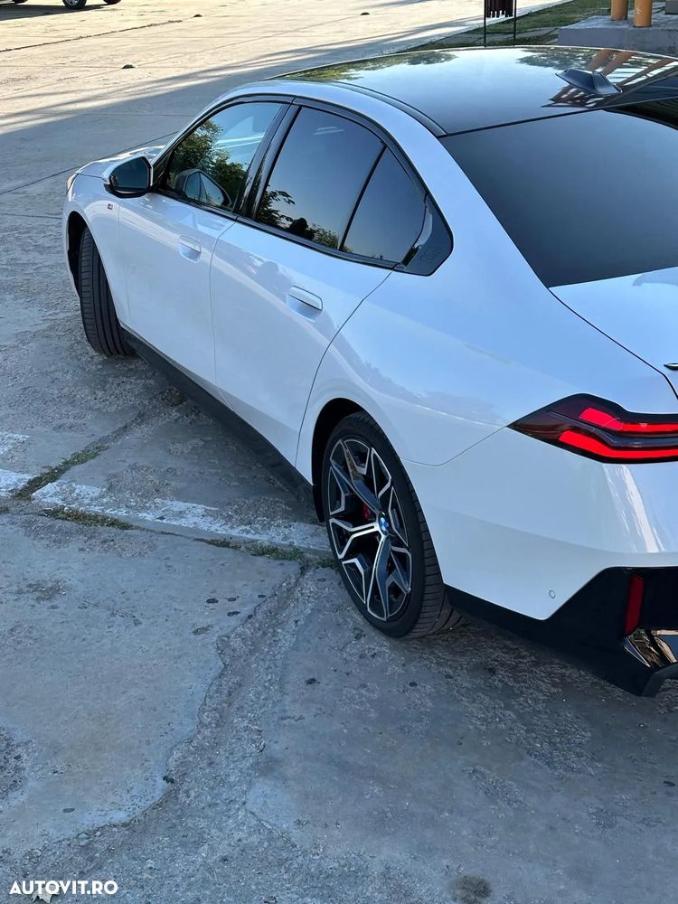 BMW Seria 5 520i AT MHEV - 19