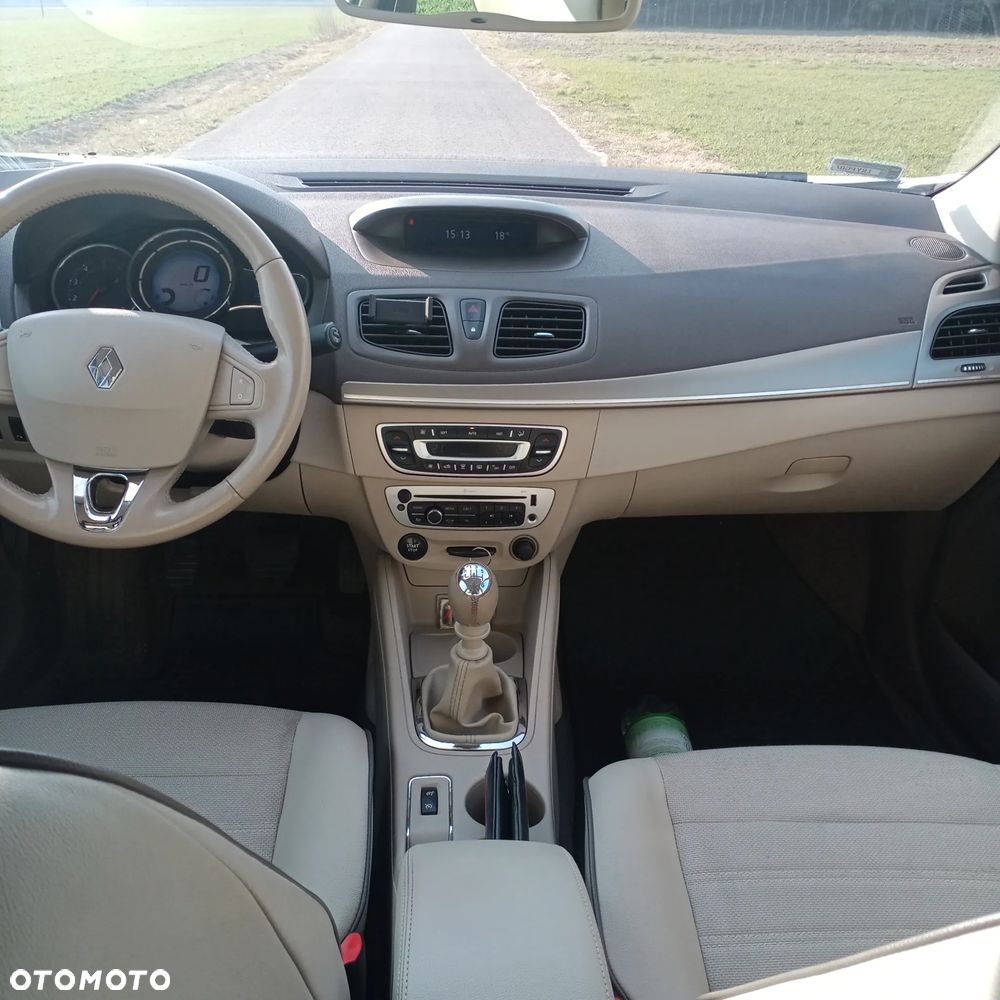Renault Fluence 1.6 dCi Limited - 10