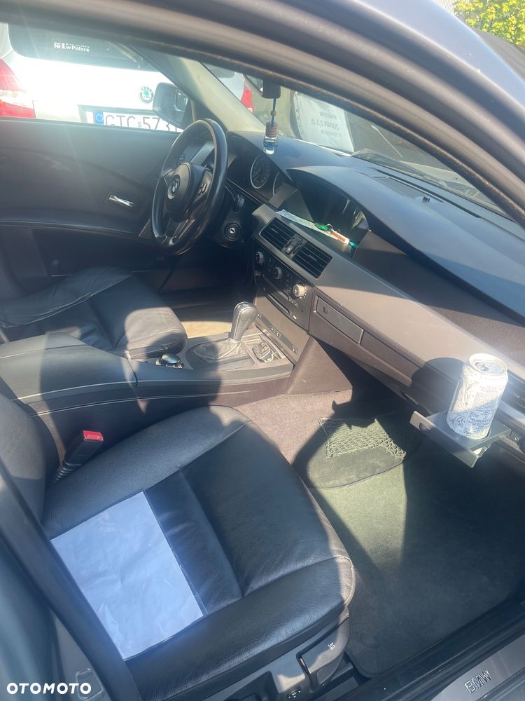 BMW Seria 5 525d - 2