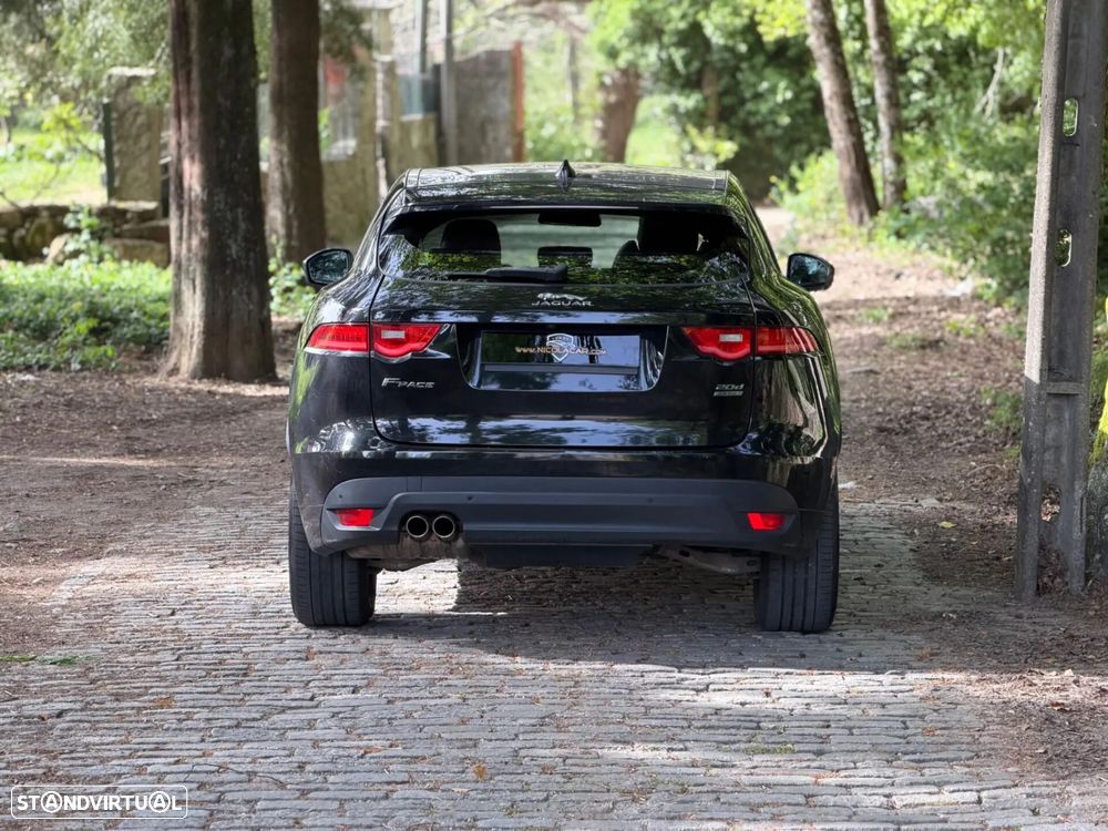 Jaguar F-Pace 20d Aut. R-Sport - 32