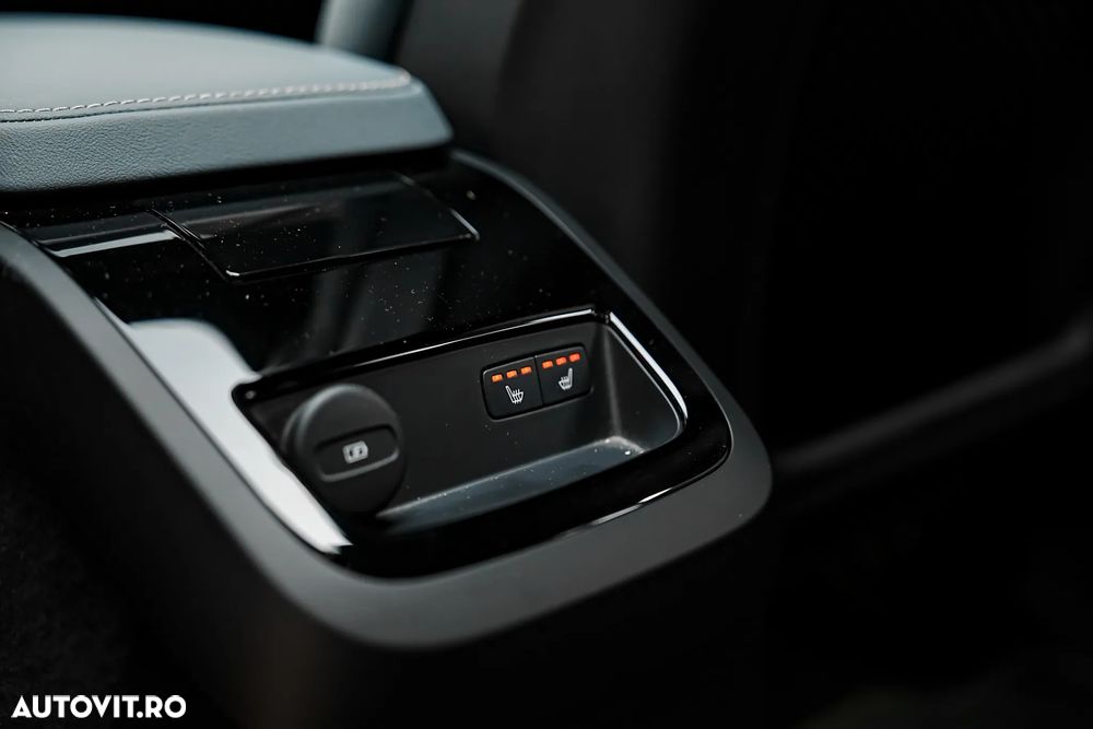 Volvo S90 T8 Recharge AWD Geartronic Inscription - 36
