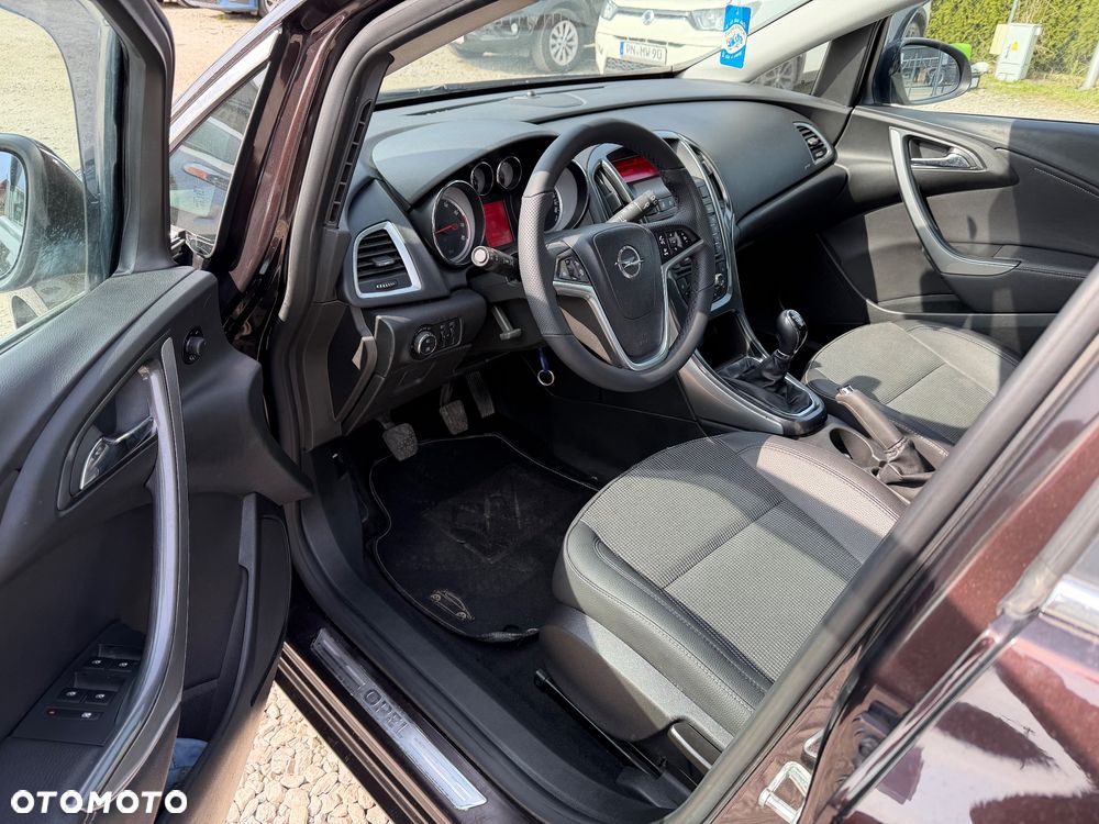 Opel Astra 1.4 Turbo - 23