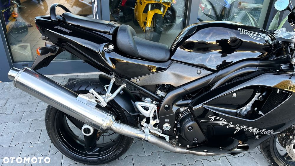 Triumph Daytona - 17