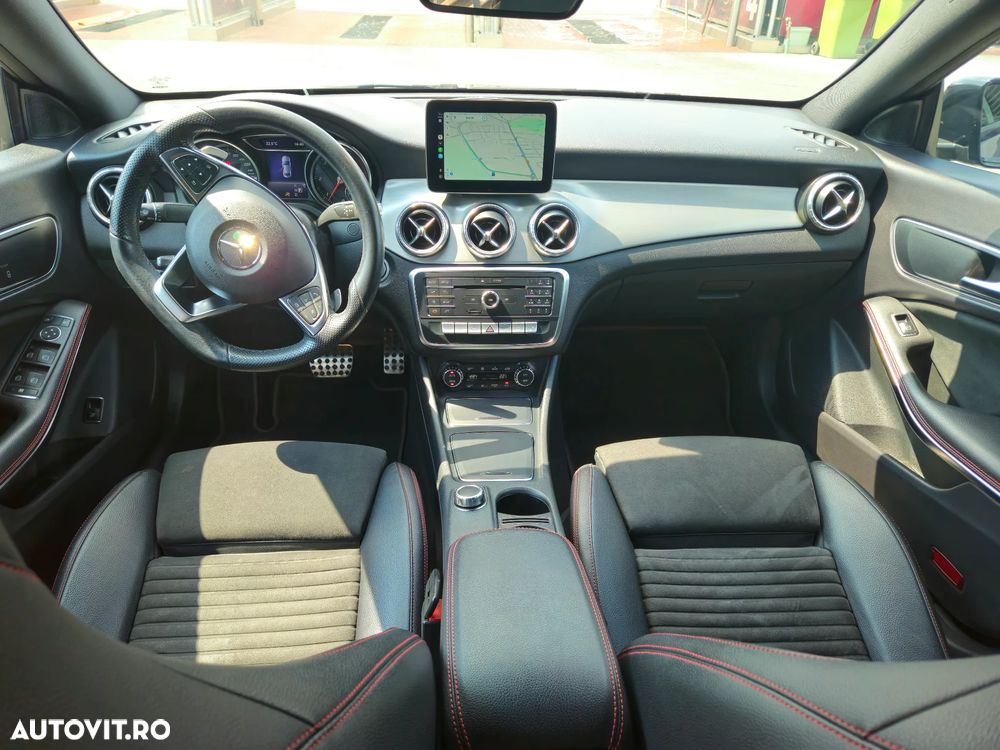 Mercedes-Benz CLA - 12