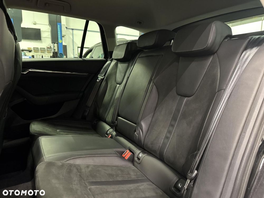 Skoda Octavia 2.0 TDI 4x4 Scout DSG - 12