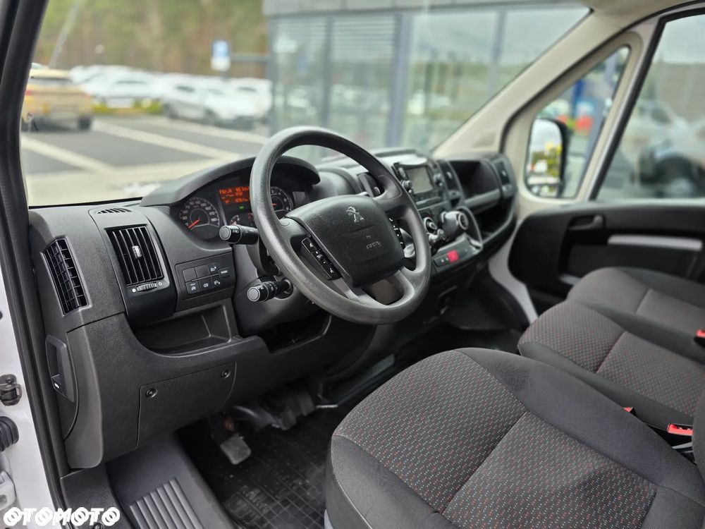 Peugeot Boxer L4H2 Extra Long 2.2 Diesel 165 Koni BEZWYPADKOWY z Polskiego Salonu I Model 2023 rok IPierwszy i Jedyny Właściciel I SERWISOWANY I Wyjątkowo Atrakcyjny Egzemplarz I - 23