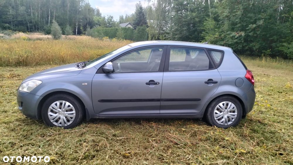 Kia Ceed - 3