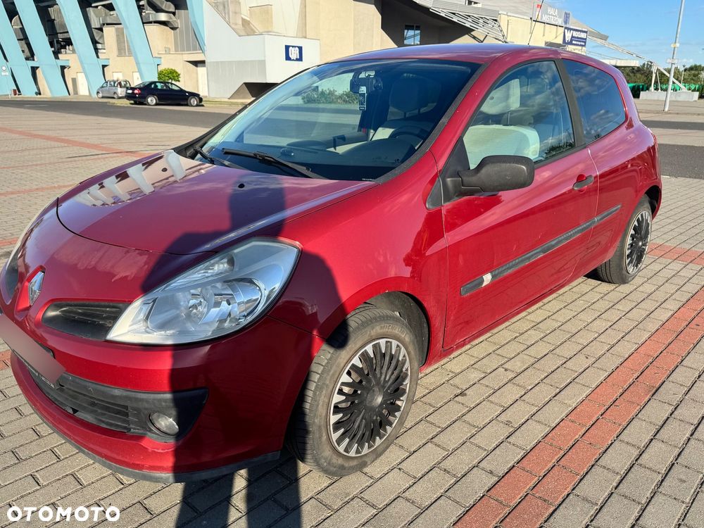 Renault Clio - 2