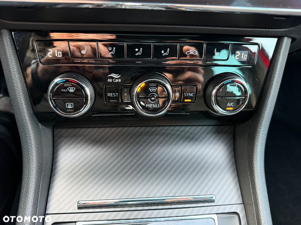 Skoda Superb 2.0 TDI SCR 4x4 Sportline DSG - 37