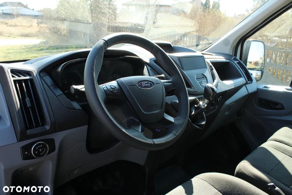 Ford Transit - 10
